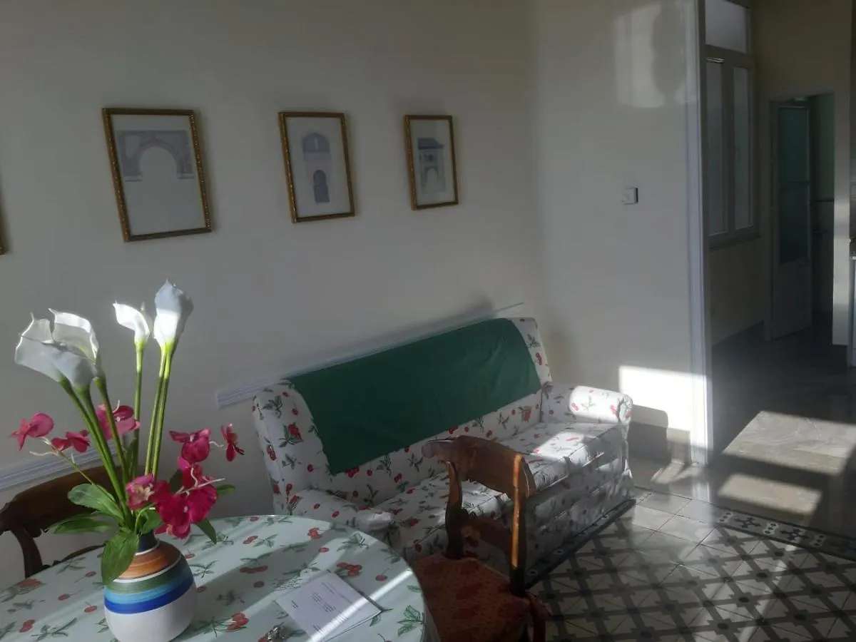 Casa Palacio Lopez Daza Granada Apartment